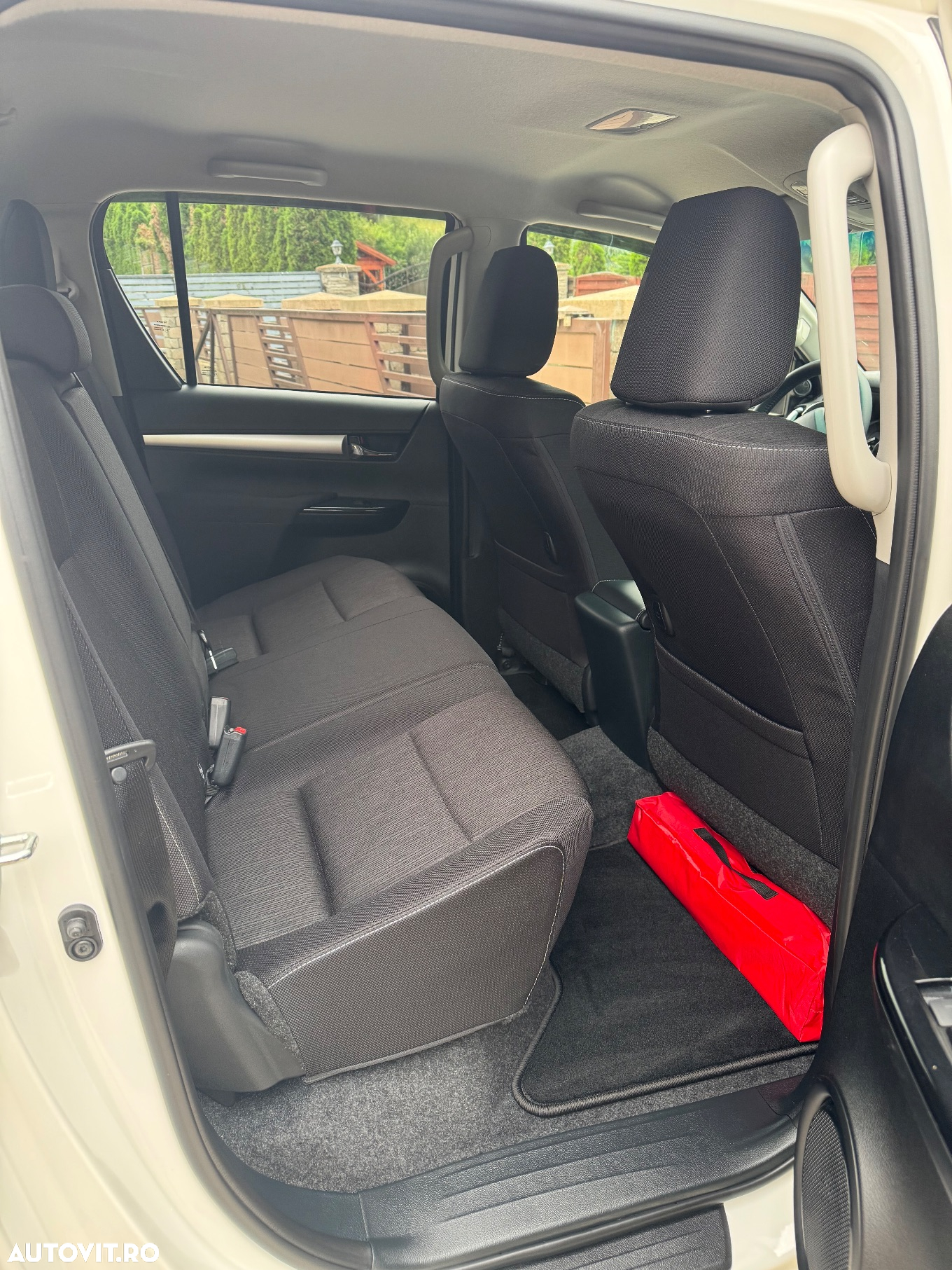 Toyota Hilux - 13