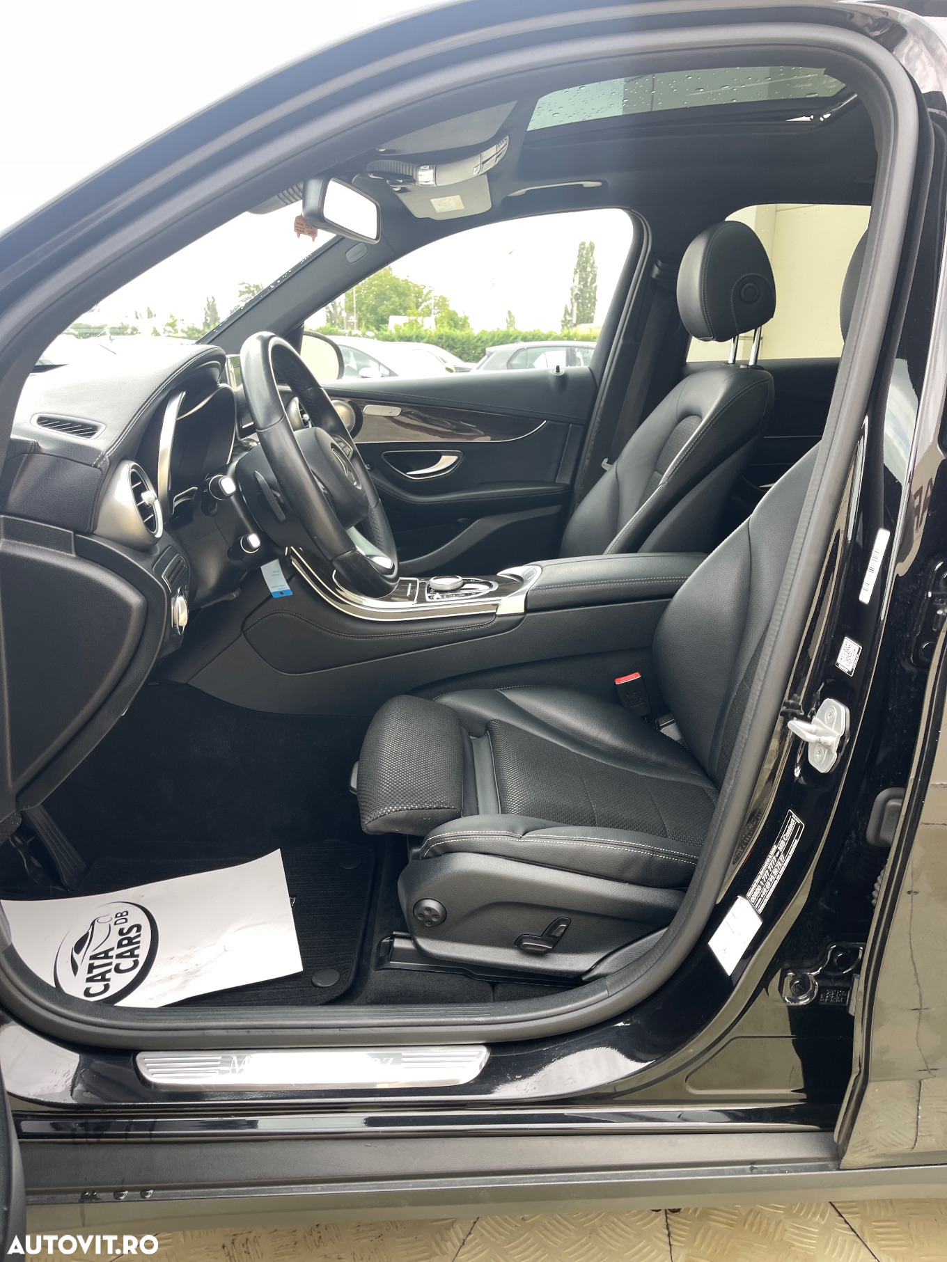 Mercedes-Benz GLC 220 d 4Matic 9G-TRONIC Exclusive - 29