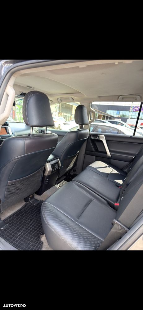 Toyota Land Cruiser 3.0l Turbo D-4D Aut. Luxury - 9