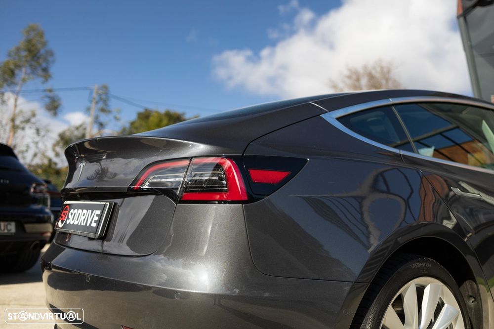Tesla Model 3 Standard Range Plus RWD - 21