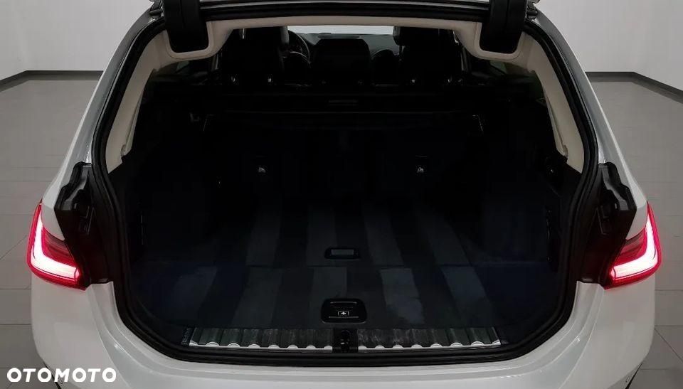 BMW Seria 3 320d Luxury Line - 17