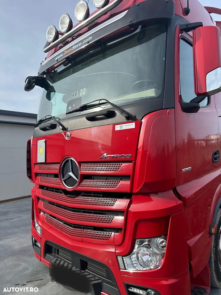 Mercedes-Benz Actros Mega - 5