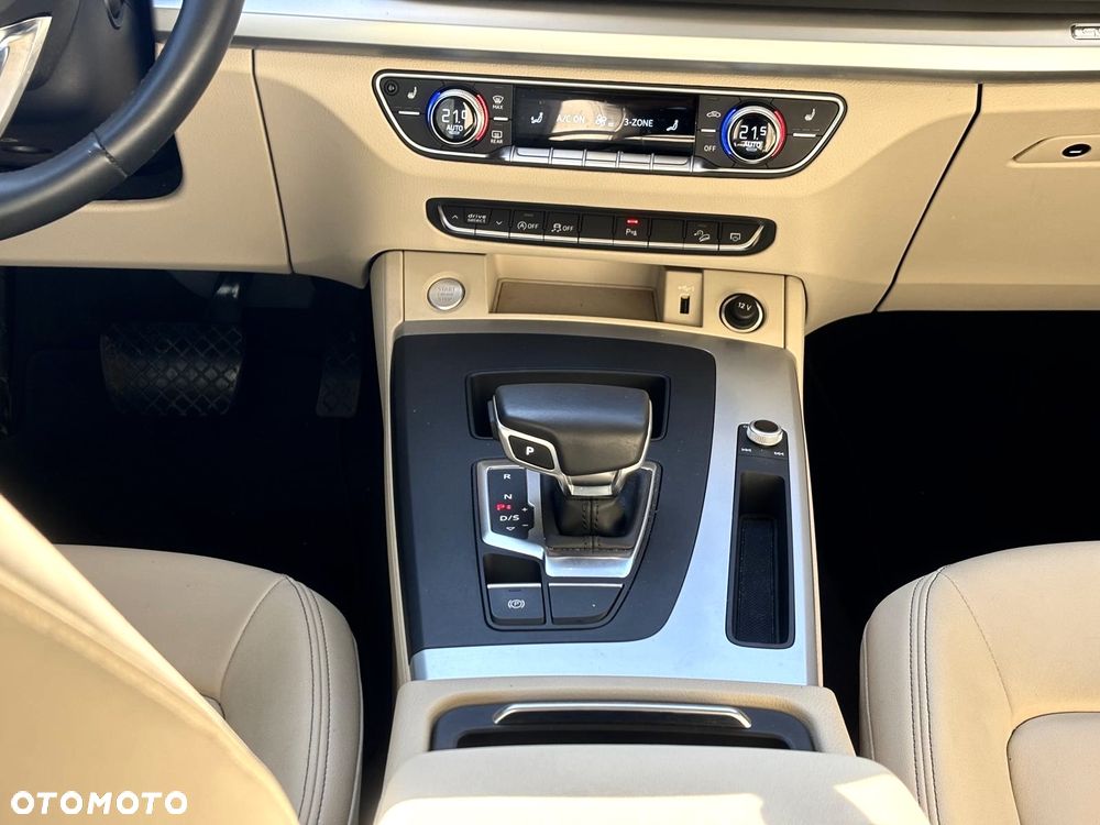 Audi Q5 45 TFSI quattro S tronic S line - 23