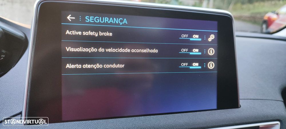 Peugeot 3008 1.6 BlueHDi GT Line Grip Control EAT6 - 39