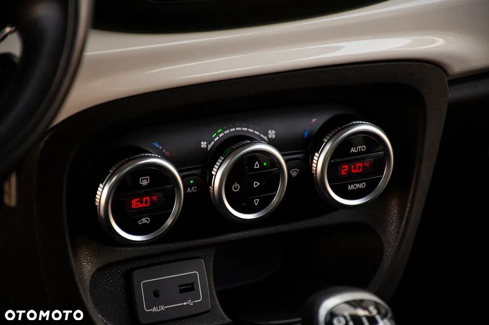 Fiat 500L Cross 1.4 16V T-Jet - 36