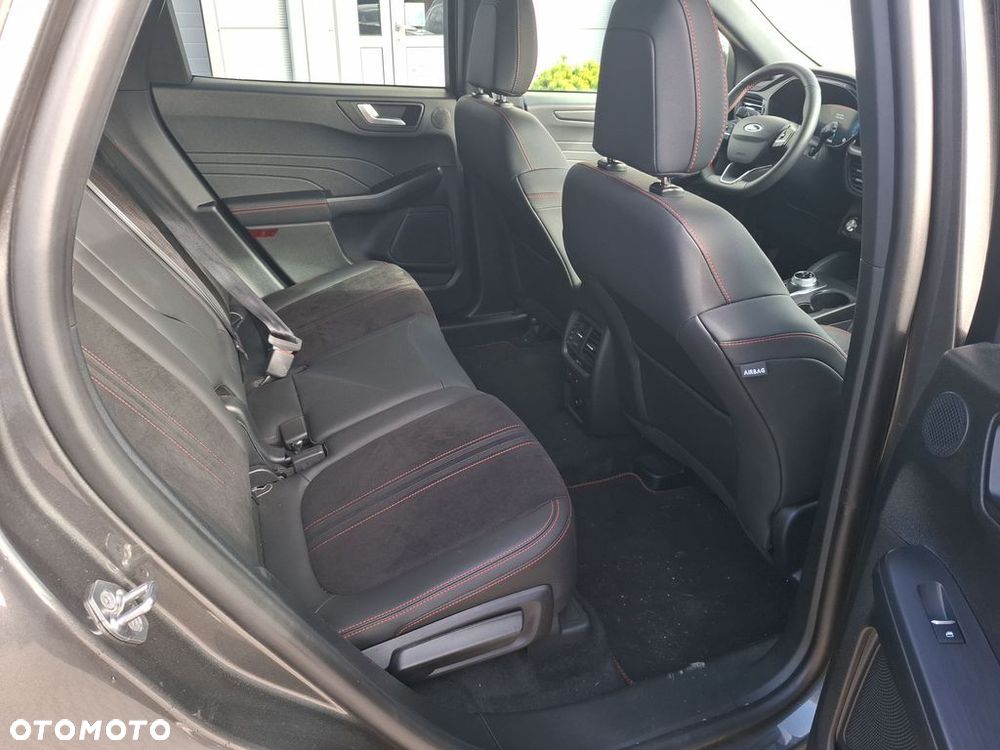 Ford Kuga - 8