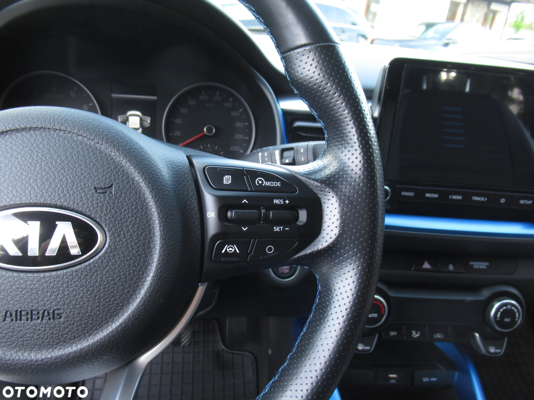 Kia Stonic 1.2 L Business Line - 14
