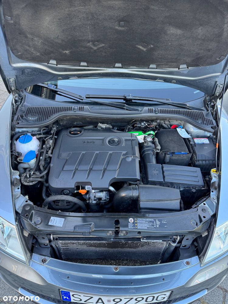 Skoda Octavia 2.0 TDI DPF RS DSG - 21