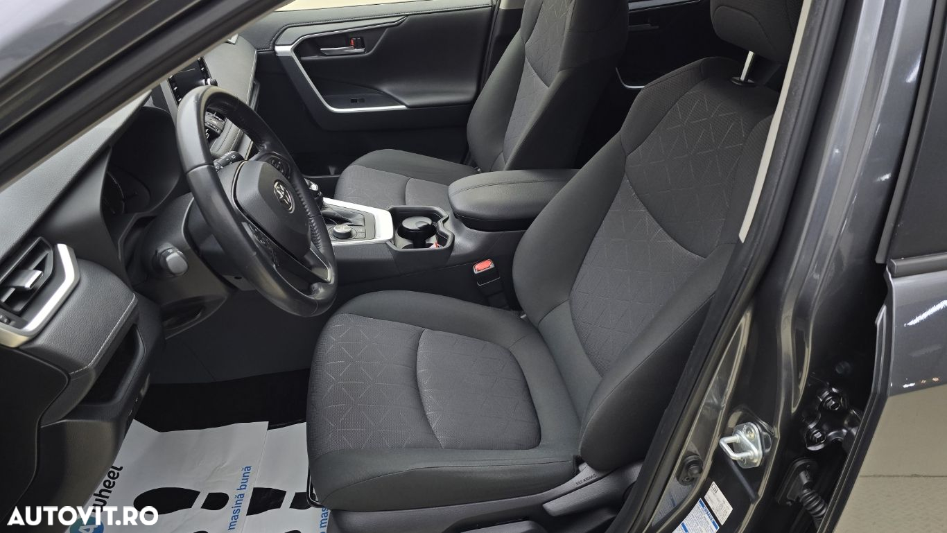 Toyota RAV4 - 12