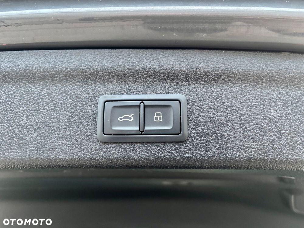 Audi Q3 2.0 TDI S tronic - 21