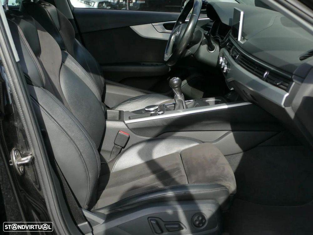 Audi A4 Avant 2.0 TDI Advance - 34