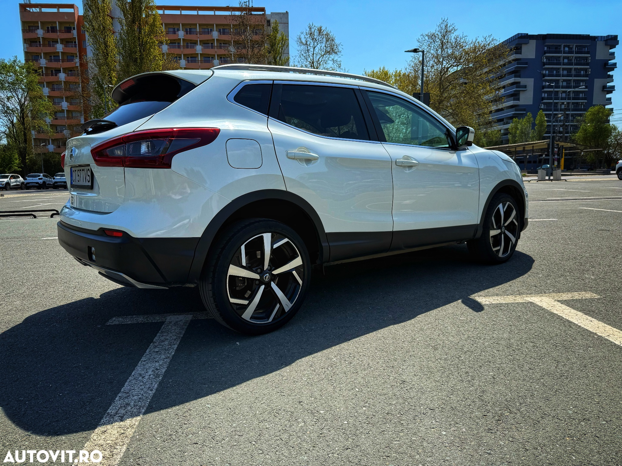 Nissan Qashqai 1.3 157CP 2WD DCT N-Connecta - 5