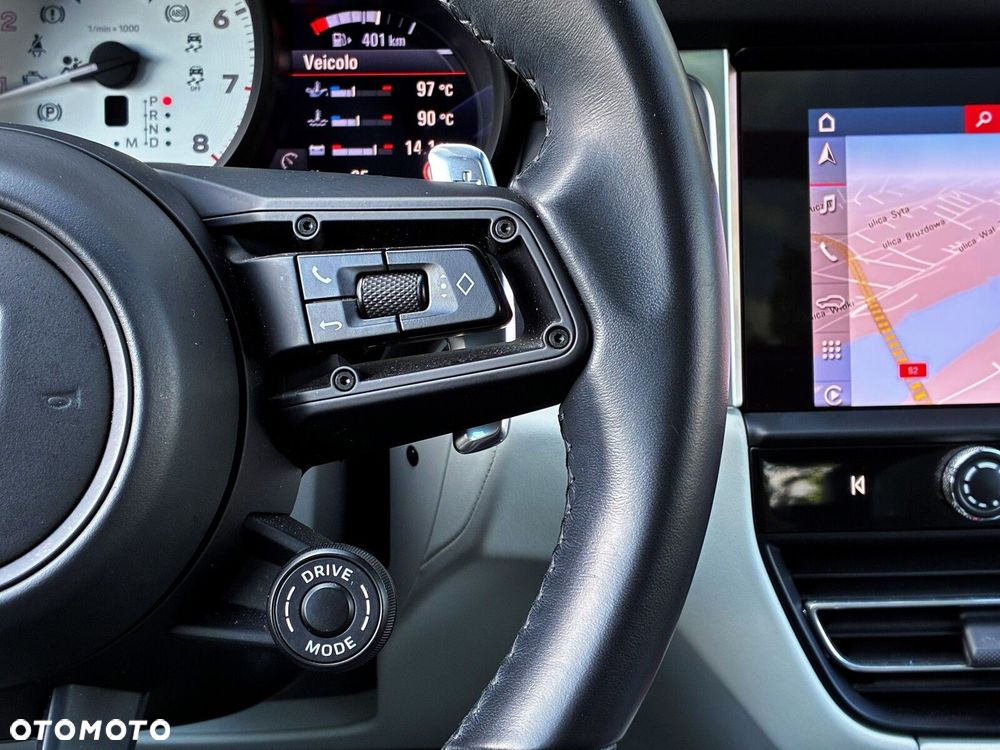 Porsche Macan Standard - 28