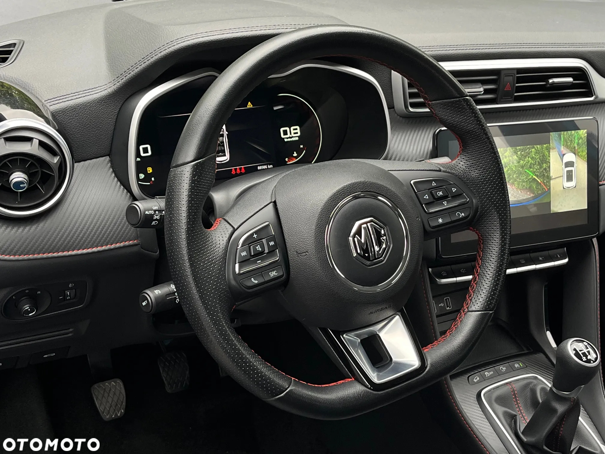 MG ZS - 19