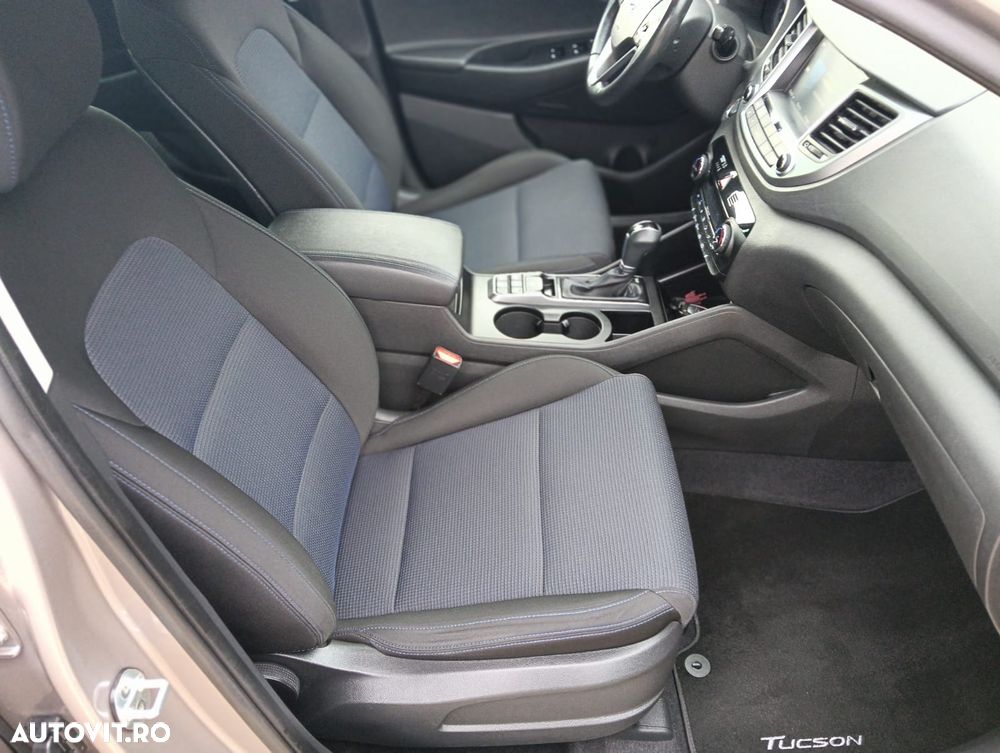 Hyundai Tucson blue 1.7 CRDi 2WD DCT Style - 9