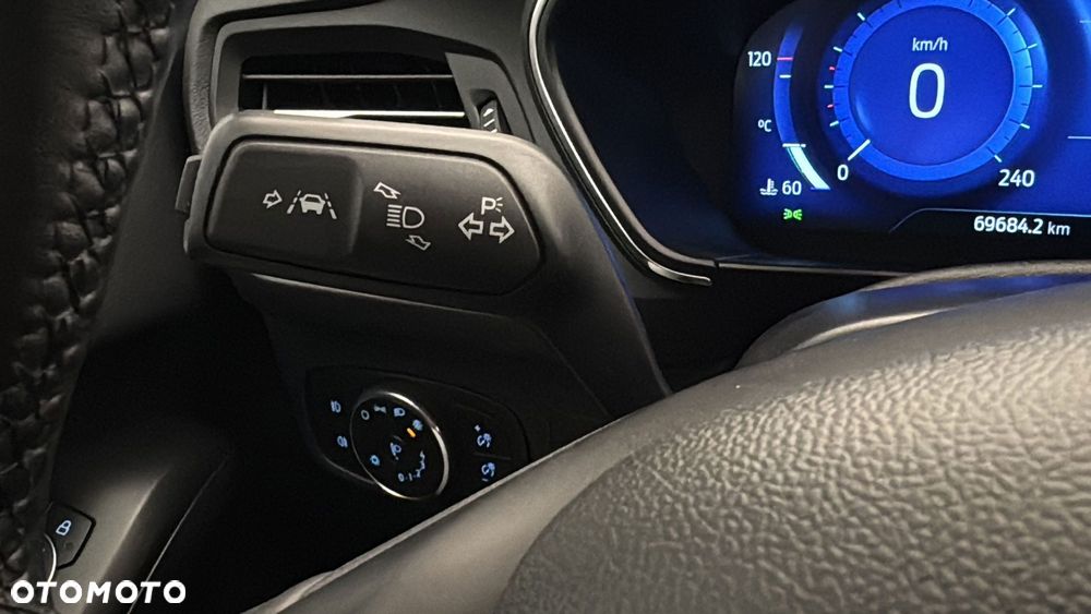Ford Focus 1.0 EcoBoost mHEV Titanium X - 33