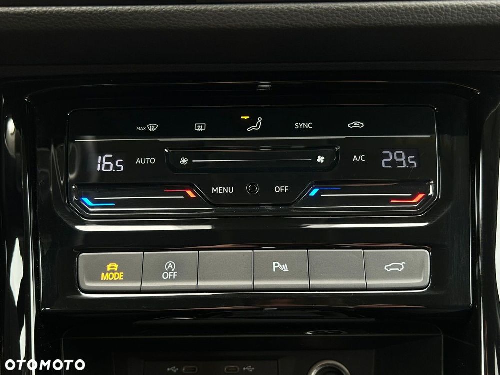 Volkswagen Touran 1.5 TSI EVO Highline DSG - 25