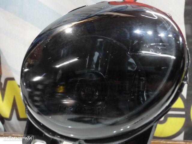 Farois de nevoeiro com luz branca 5000k para BMW F10, F11, F22, F23, E92, E93, F07 em cristal ou em fundo escurecido (smoke) - 19