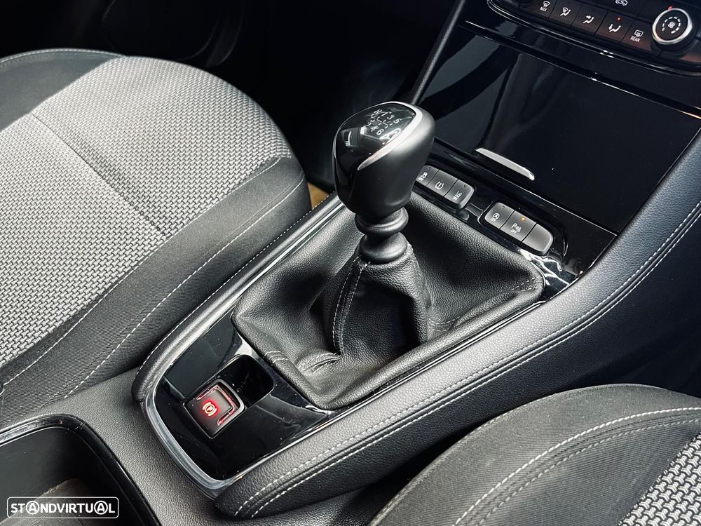 Opel Grandland X 1.2 T Business Edition - 34
