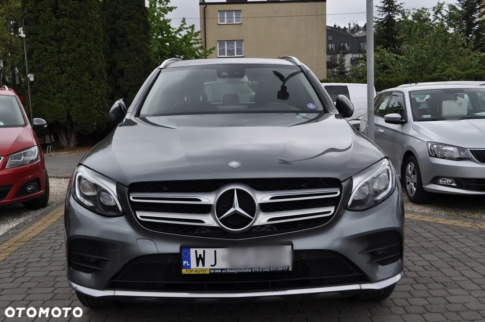Mercedes-Benz GLC 350 e 4Matic 7G-TRONIC AMG Line - 6