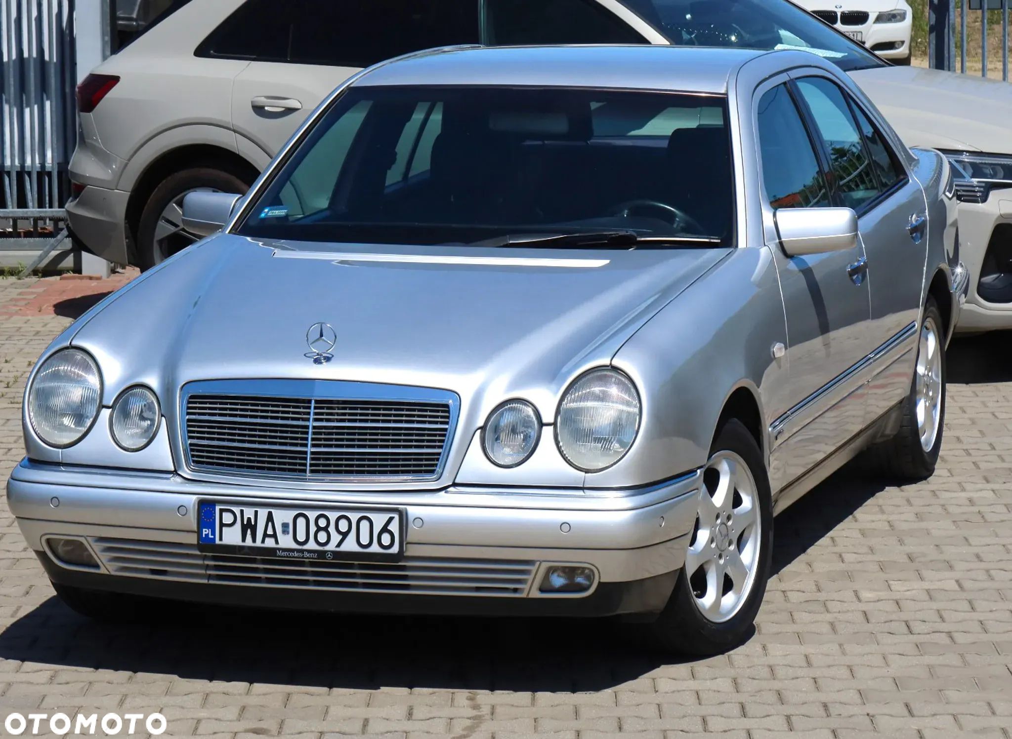 Mercedes-Benz Klasa E 240 Elegance - 3