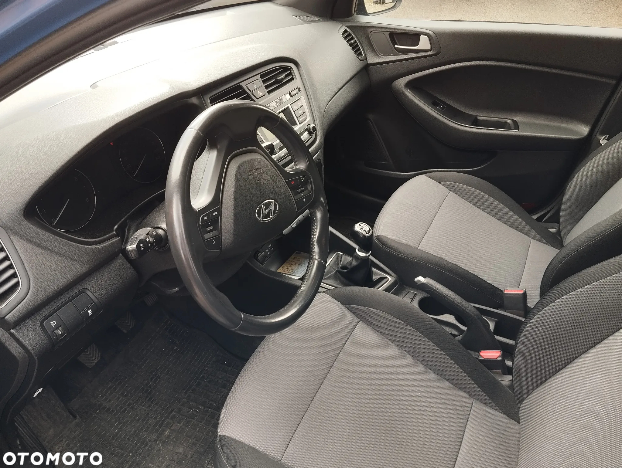 Hyundai i20 1.2 Classic + - 6
