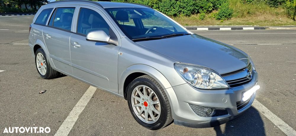 Opel Astra 1.9 CDTI Elegance - 3