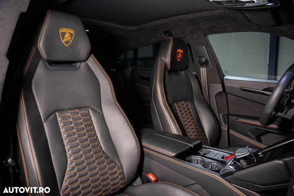 Lamborghini URUS - 28