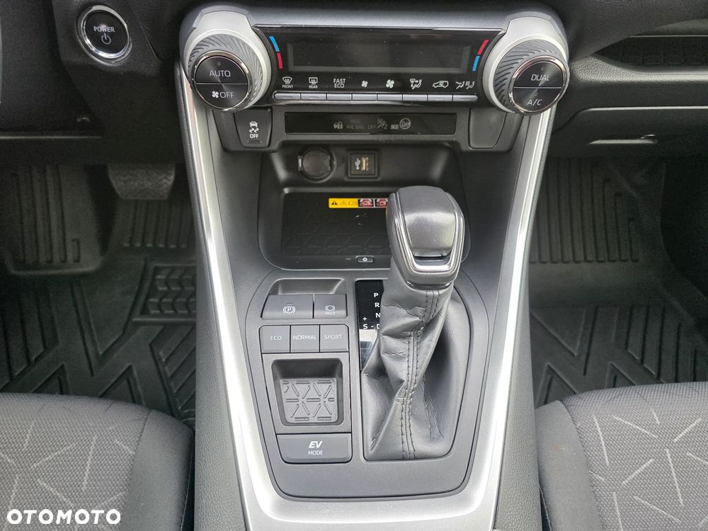 Toyota RAV4 2.5 Hybrid Comfort 4x2 - 35