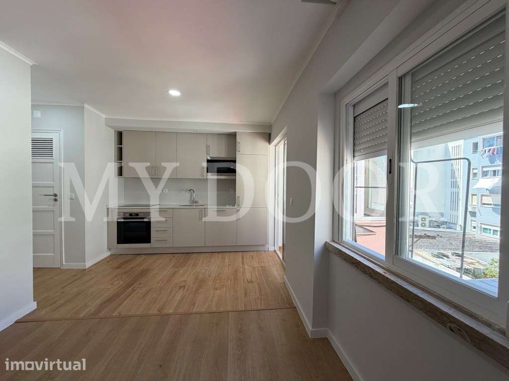 Apartamento T2 - Moscavide - 3º Andar - Completamente Remodelado - Grande imagem: 4/19