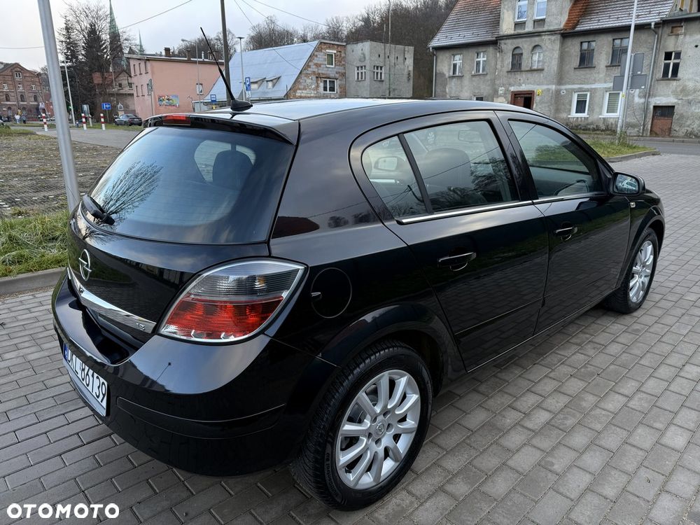 Opel Astra 1.8 Innovation - 12