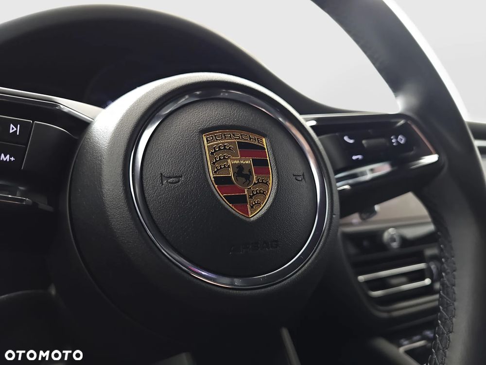 Porsche Macan Standard - 21