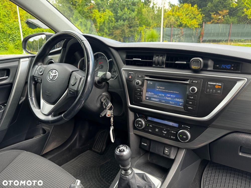 Toyota Auris 1.6 Prestige - 15