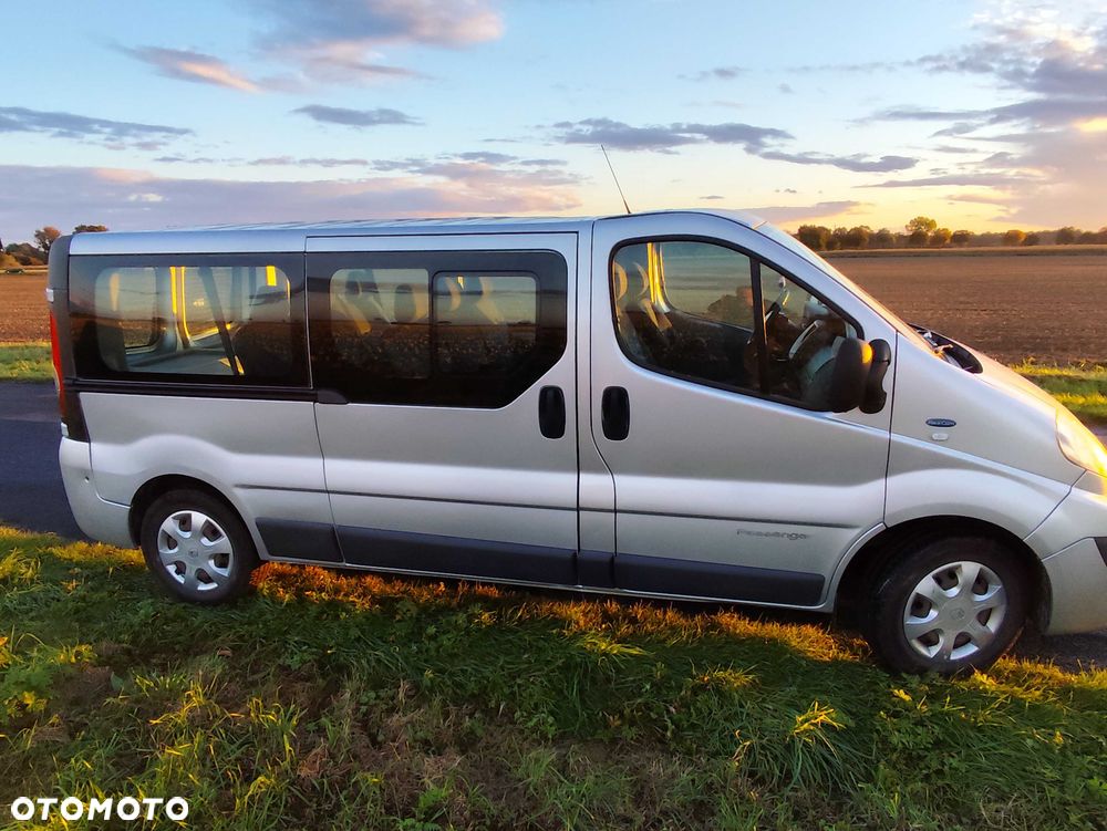 Renault Trafic - 2