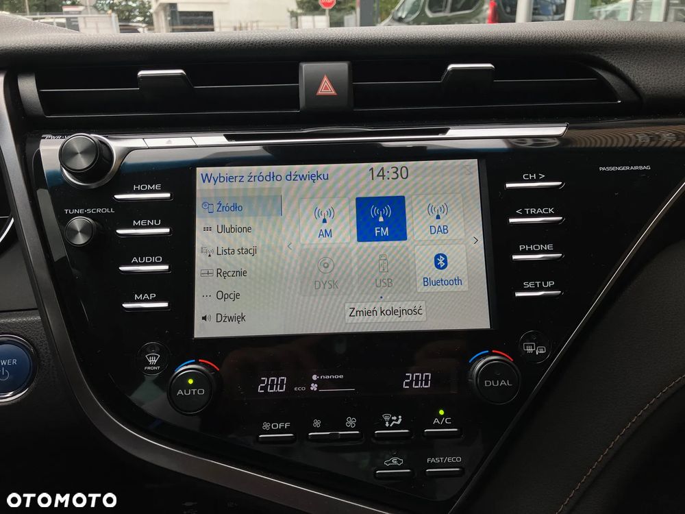 Toyota Camry 2.5 Hybrid Prestige CVT - 30