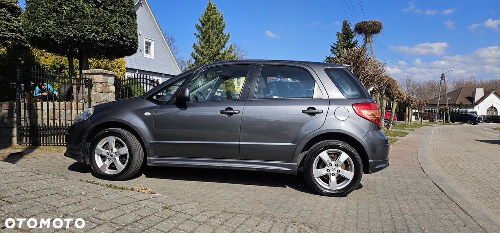 Suzuki SX4 1.6 Comfort - 4