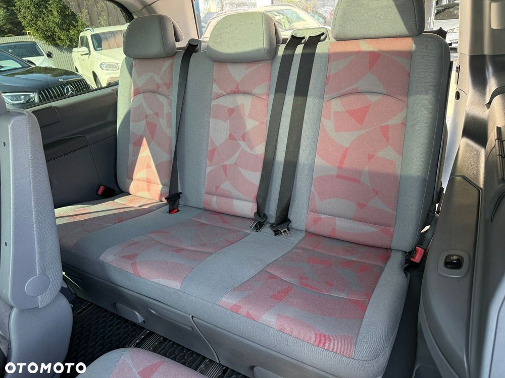 Mercedes-Benz Viano - 8