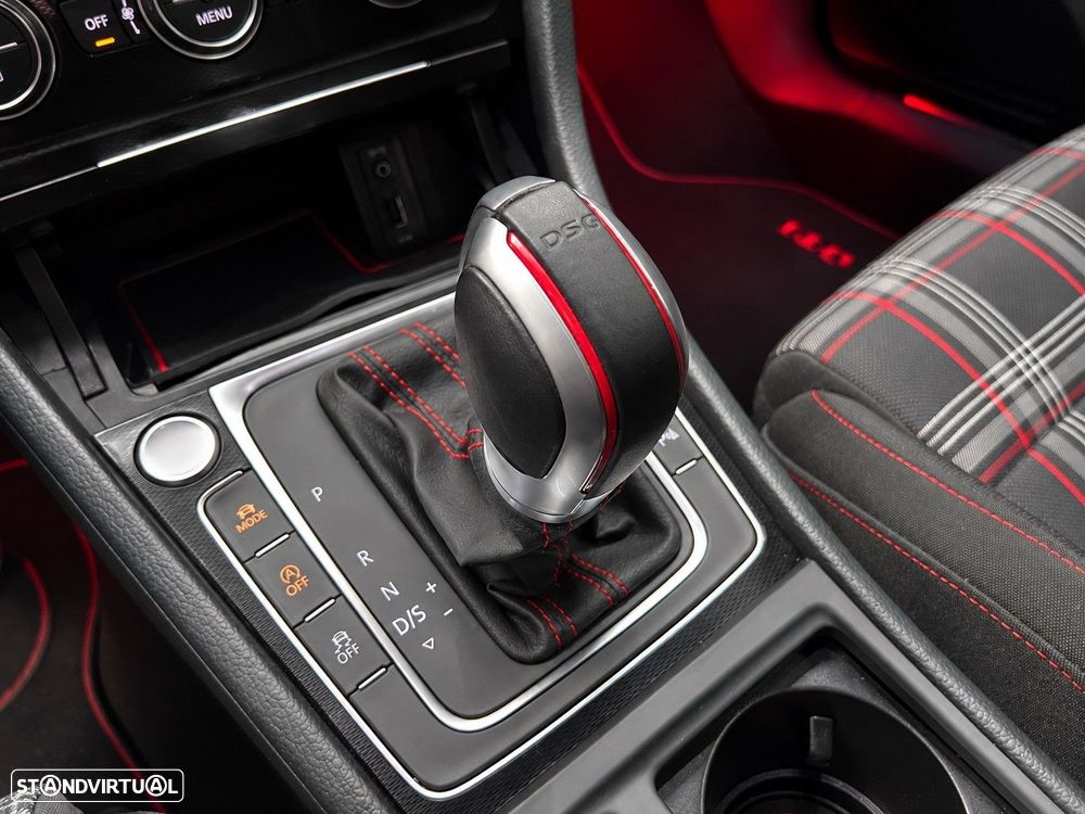 VW Golf 2.0 TSi GTi DSG Performance - 12