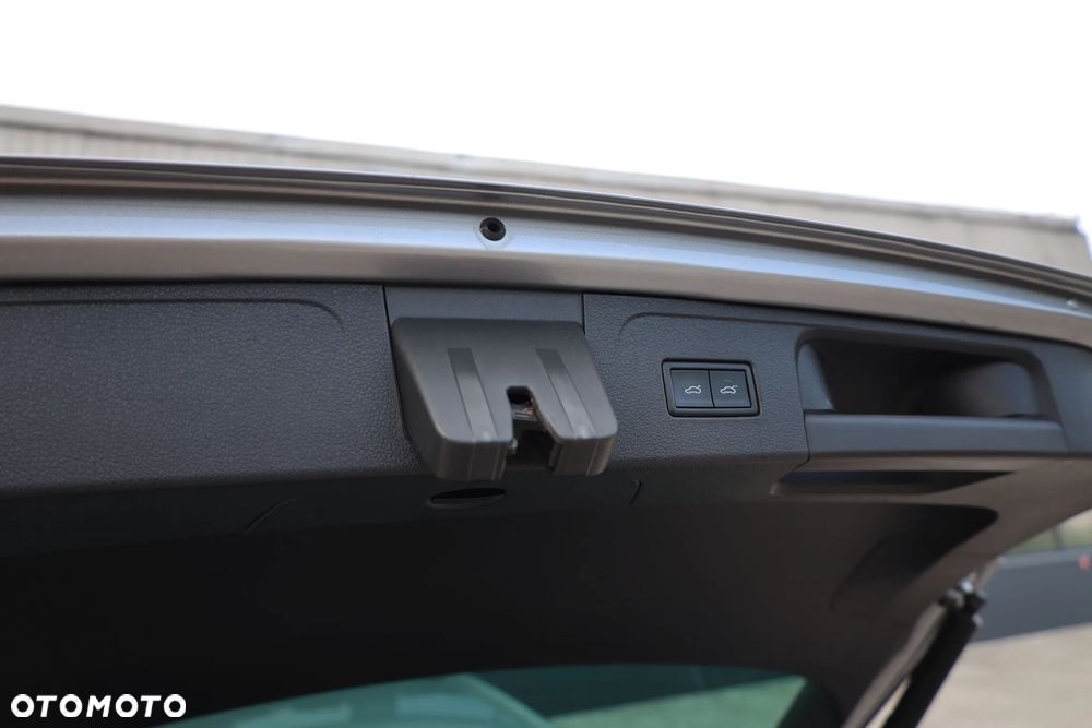 Volkswagen Passat 2.0 TSI 4Mot Elegance DSG - 35