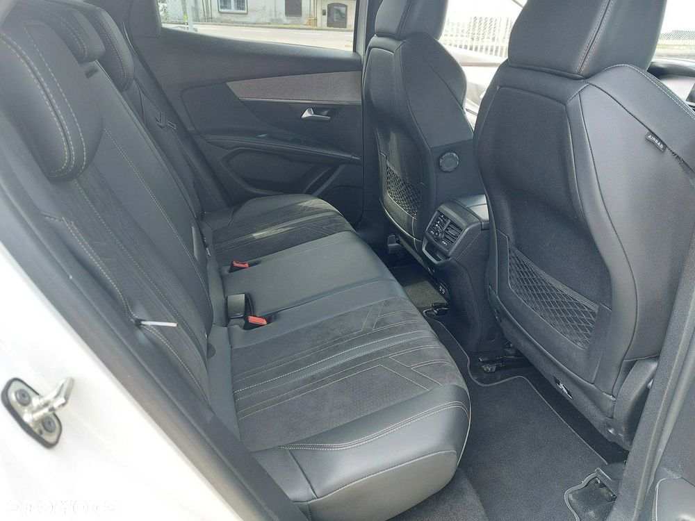 Peugeot 3008 - 18