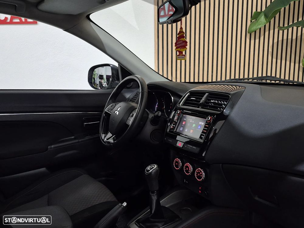 Mitsubishi ASX 1.6 MIVEC Intense Connect Edition - 15