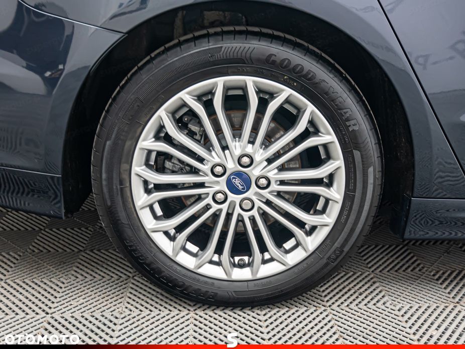 Ford Mondeo 2.0 EcoBlue Titanium - 25