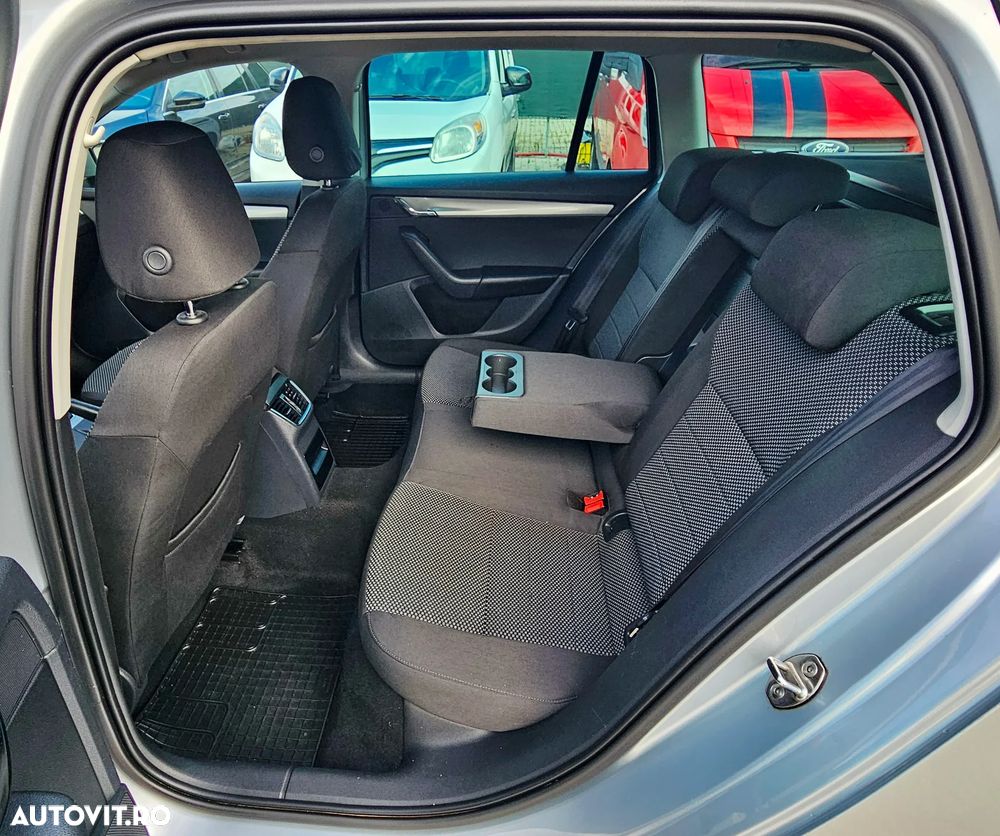 Skoda Octavia - 8