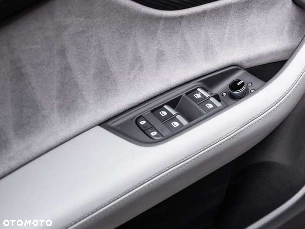 Audi Q8 50 TDI mHEV Quattro Tiptronic - 11