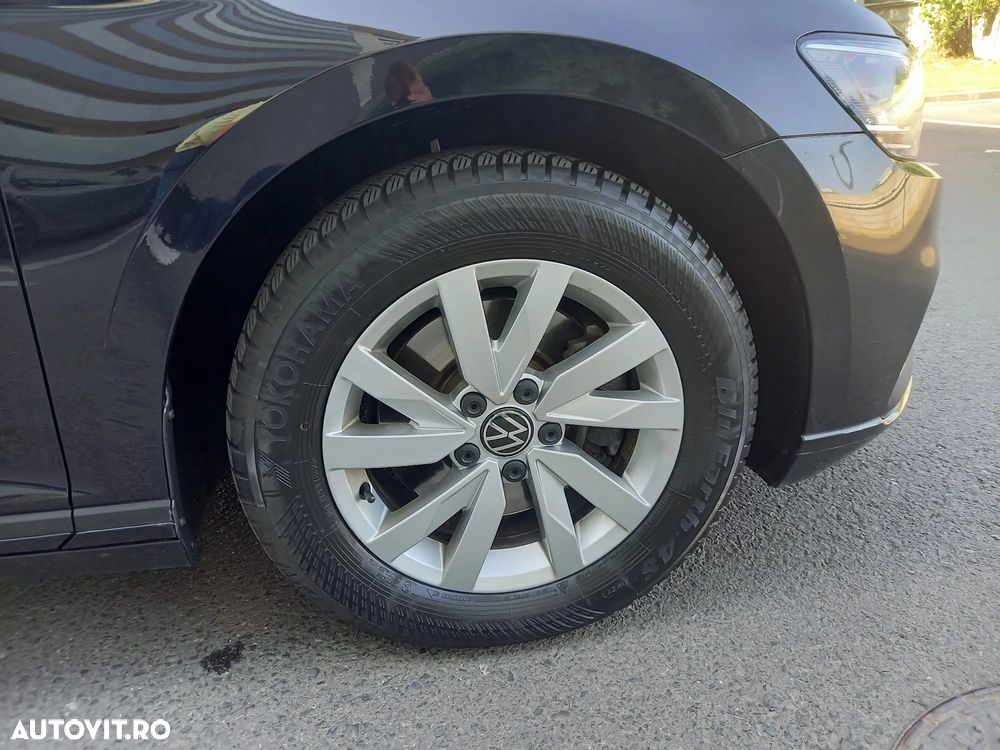 Volkswagen Passat - 26