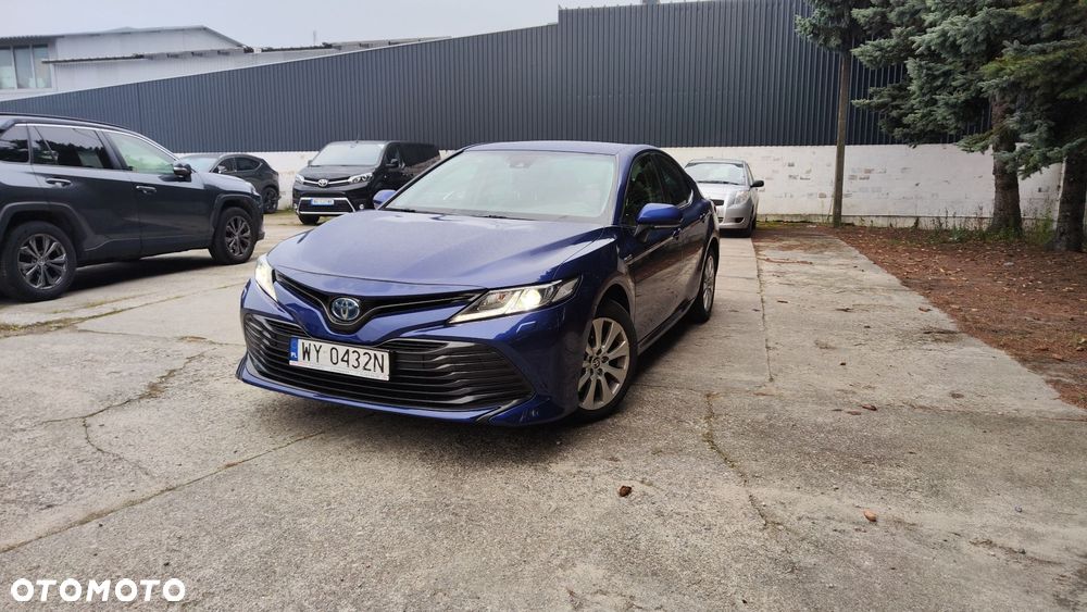 Toyota Camry - 2