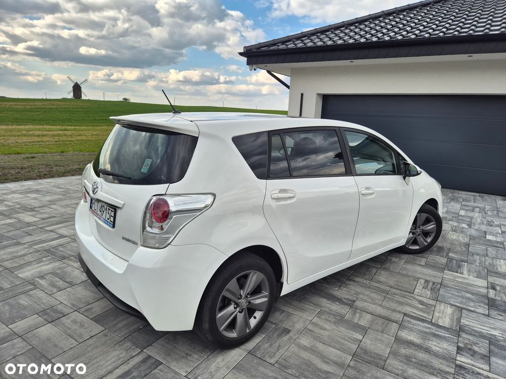 Toyota Verso 1.6 D-4D Premium - 15