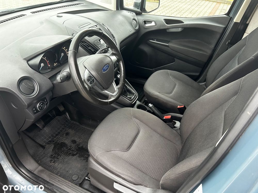 Ford Transit Courier - 13