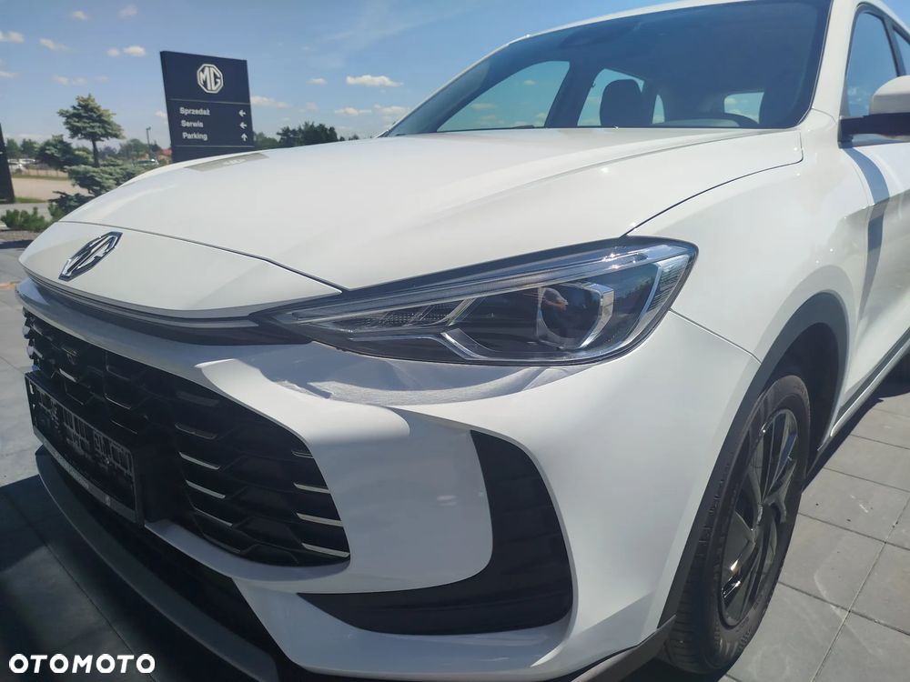 MG ZS Hybrid+ - 6
