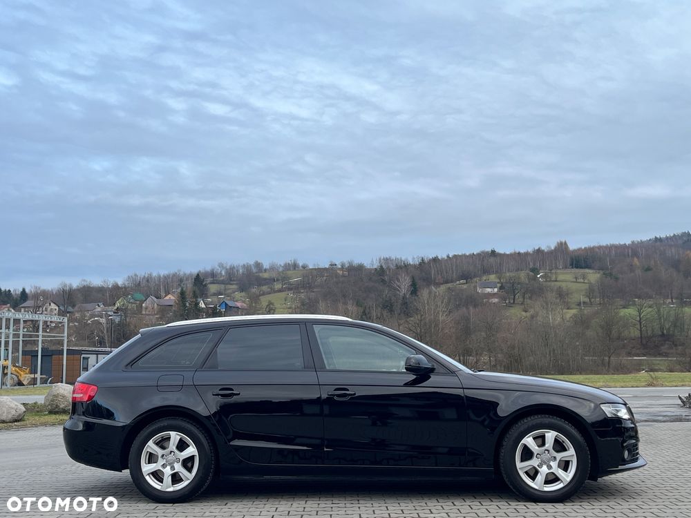 Audi A4 Avant 2.0 TDI DPF Ambiente - 8